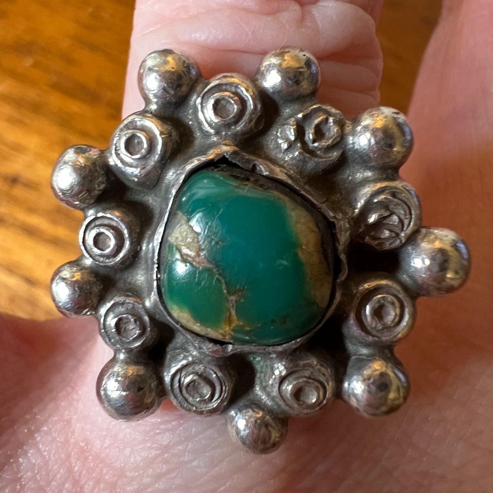 Old Pawn Green Turquoise Rose Pattern Sterling Silver 925 Ring, Size 8.5